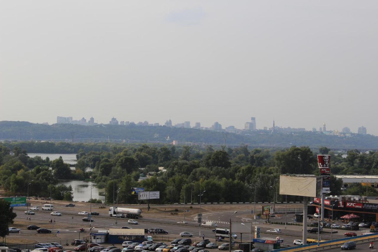 Panoramic view Lux apartment on Metro Osokorky Kiev Extérieur photo